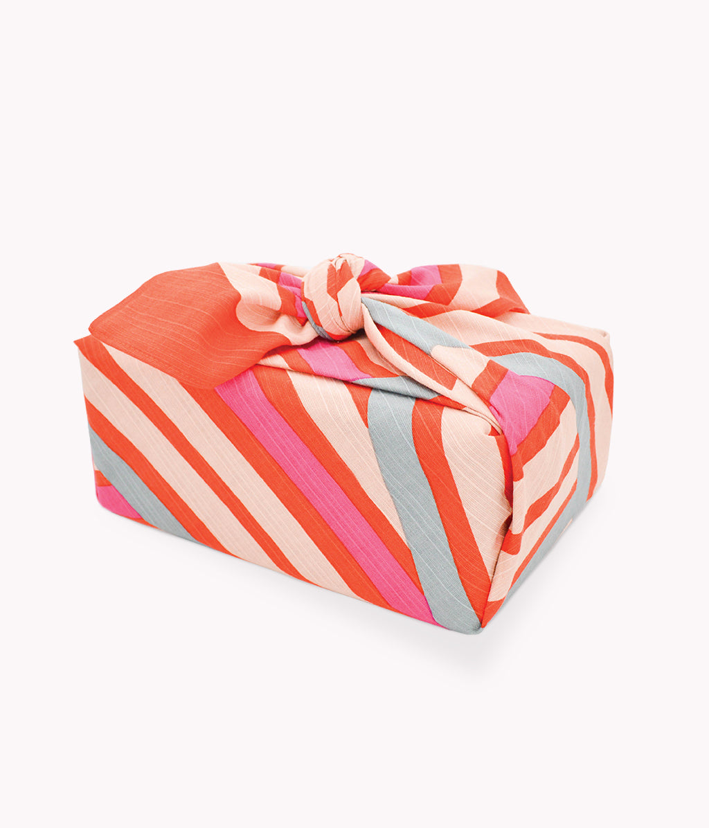 Creative gift wrapping with furoshiki Japanese scarf technique - SARTOR  BOHEMIA